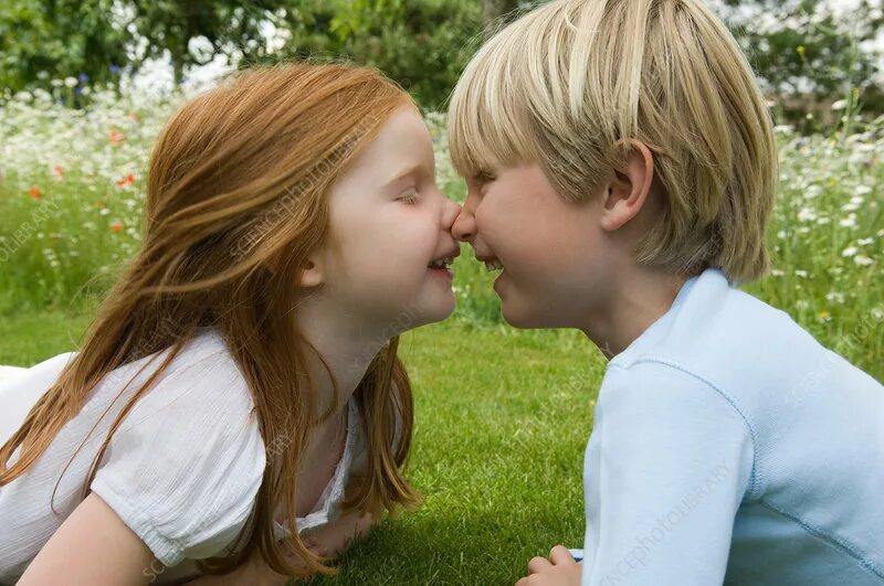 Touch your nose Kids. Brother and sister Touch nose. Носиками касаться де. A boy touching his nose. Boy touching