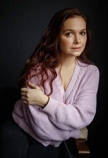 Актриса ковалева
