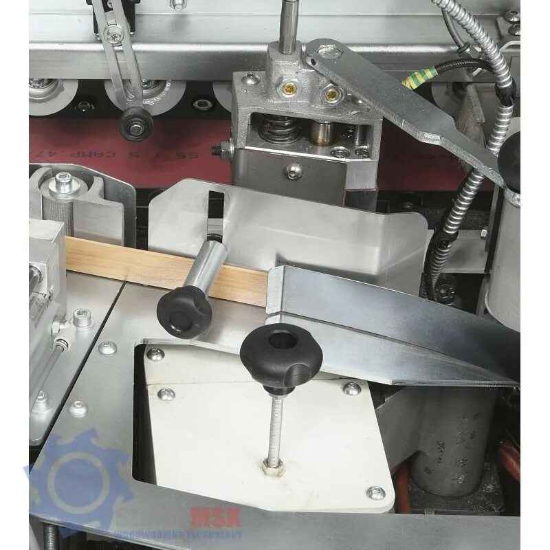 Кромочный станок woodtec. Торцовочный узел кромкооблицовочного станка. Узел циклевки кромкооблицовочный станок. Minimax me40. Ltt 265 кромкооблицовочный станок.