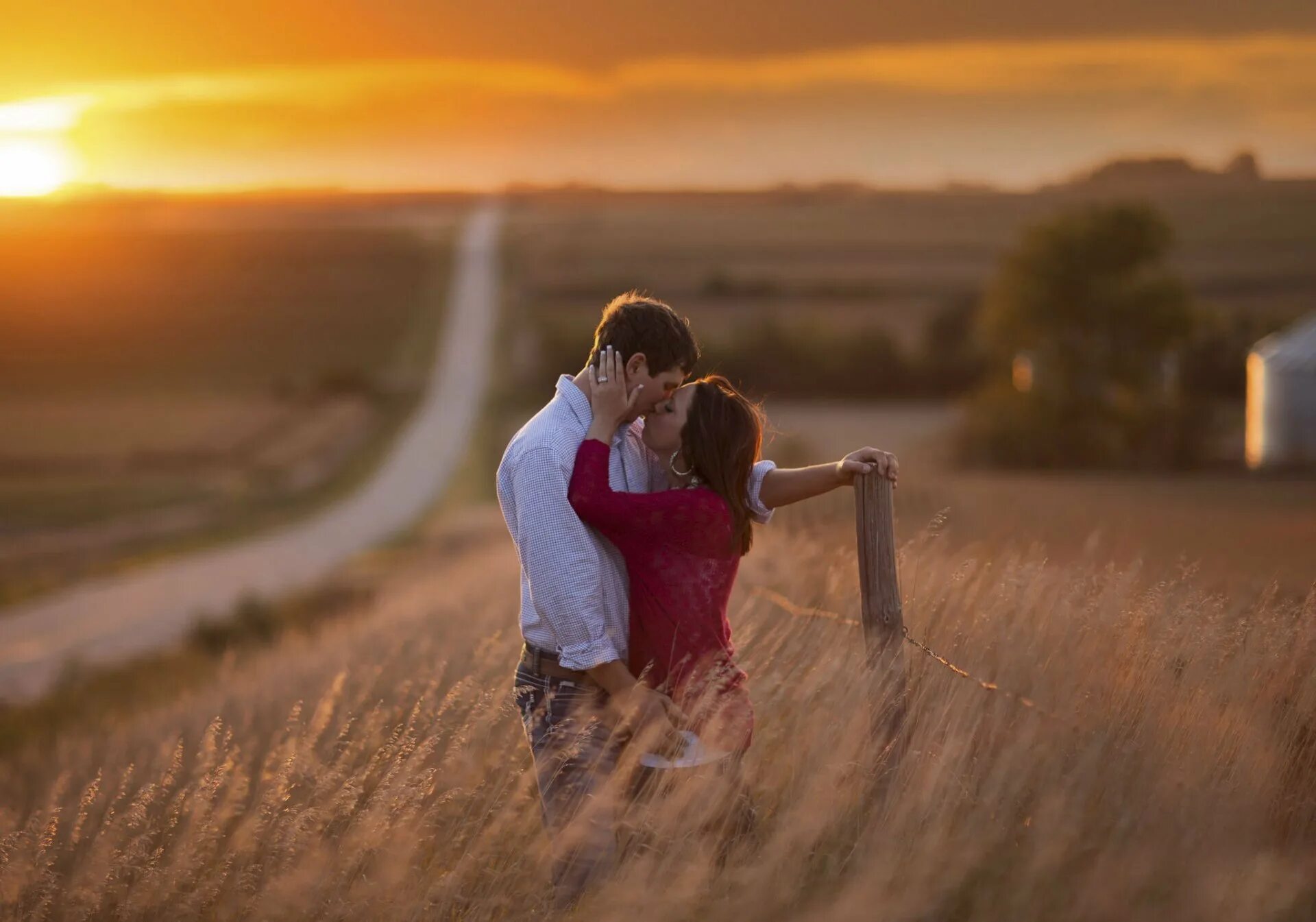 You are doing wonderful. Картинки про любовь. Красивые картинки про любовь. Романтическая фотосессия. Объятия.