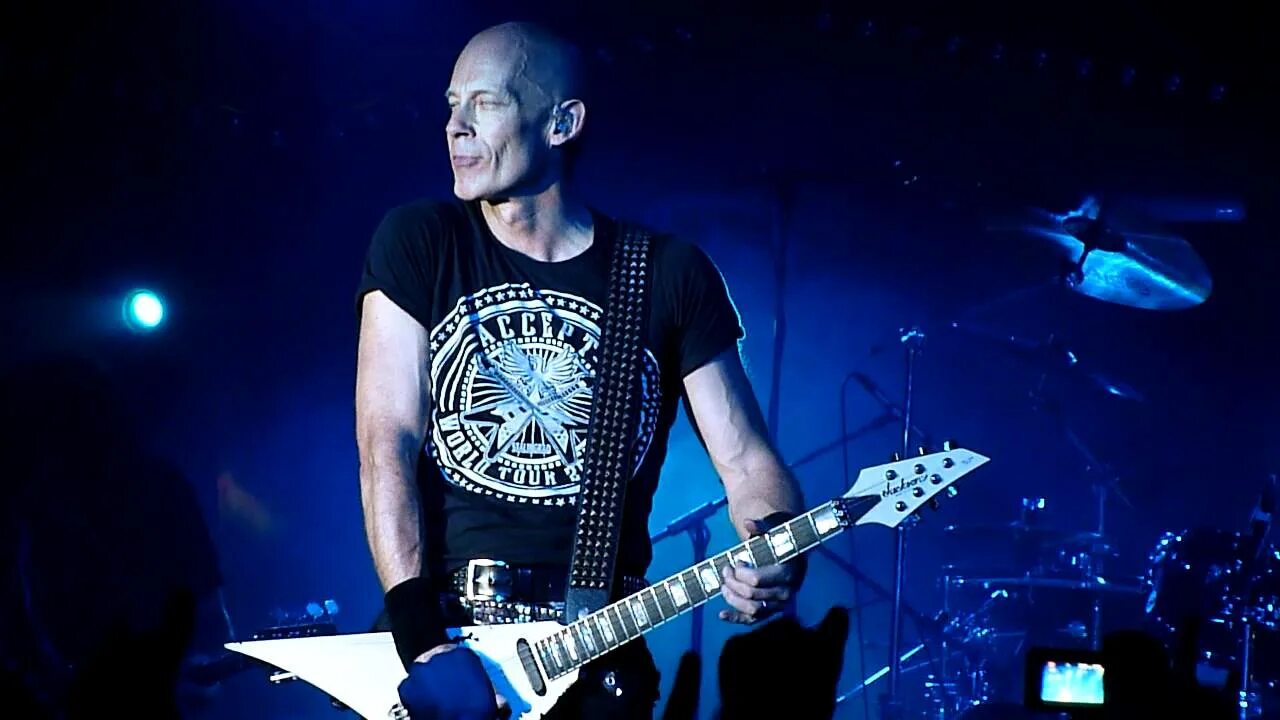 Accept shadow. Вольф хоффманн. accept shadow soldiers. группа акцепт барабанщик. accept - shadow soldiers фото.