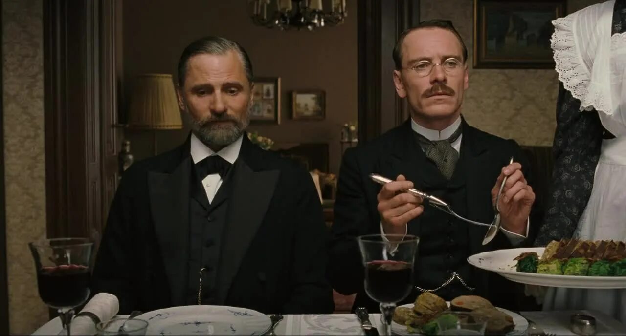 Вигго мортенсен зигмунд фрейд. 2 опасный метод. Опасный метод фильм 2011. Опасный метод фильм 2011. Кира найтли и майкл фассбендер опасный метод.