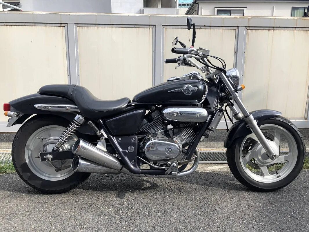 хонда магна характеристики. Honda magna vf750. Honda vf750 magna v45. Honda vf750 magna v45. Honda magna 750.