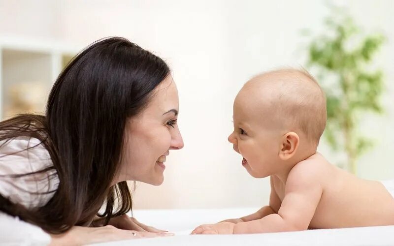 Дети 6 месяцев фото. Baby we can see. Baby we can see. Baby we can see. Baby we can see.