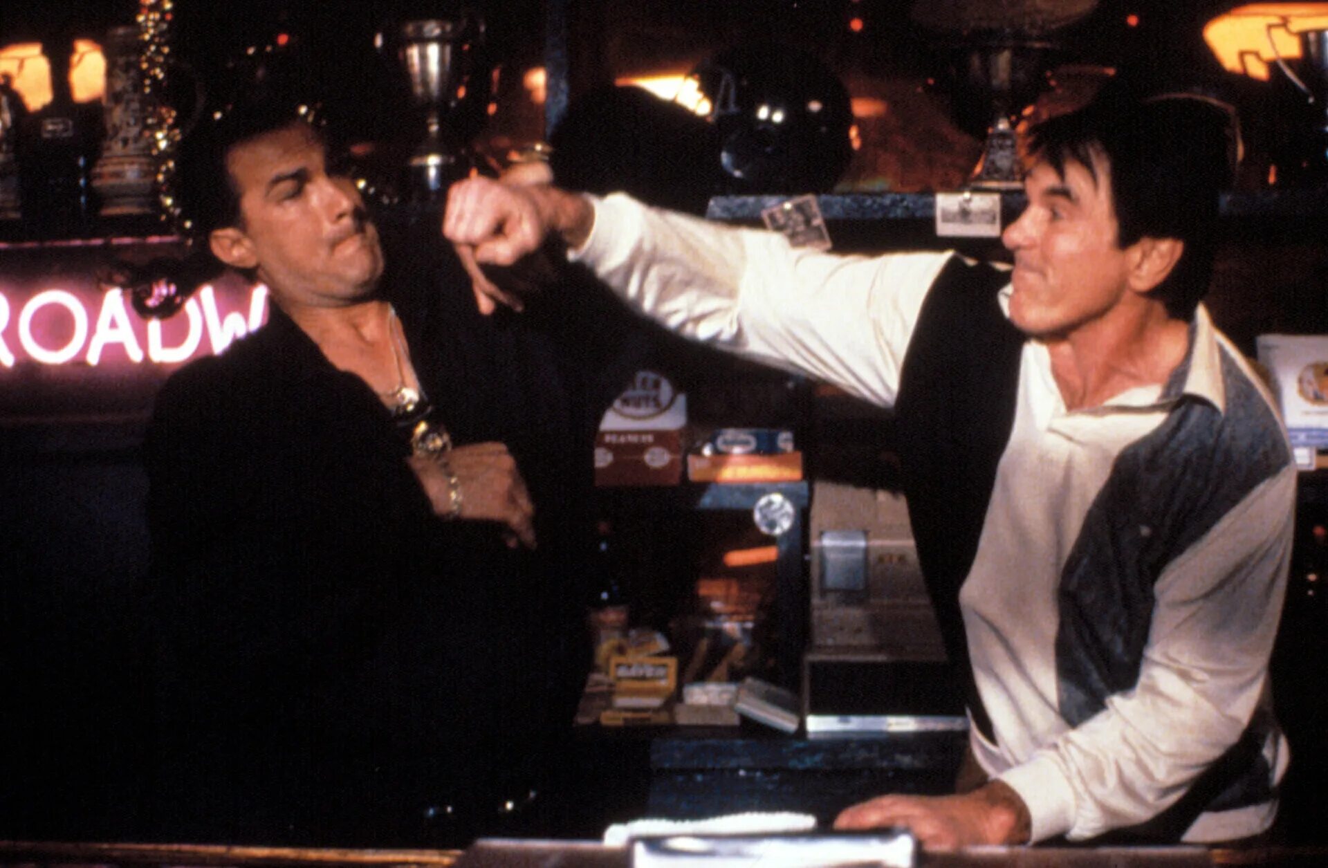 Во имя 124. Mercedes w124 e500. Дэниел дэй-льюис. Во имя 124. Во имя 124.