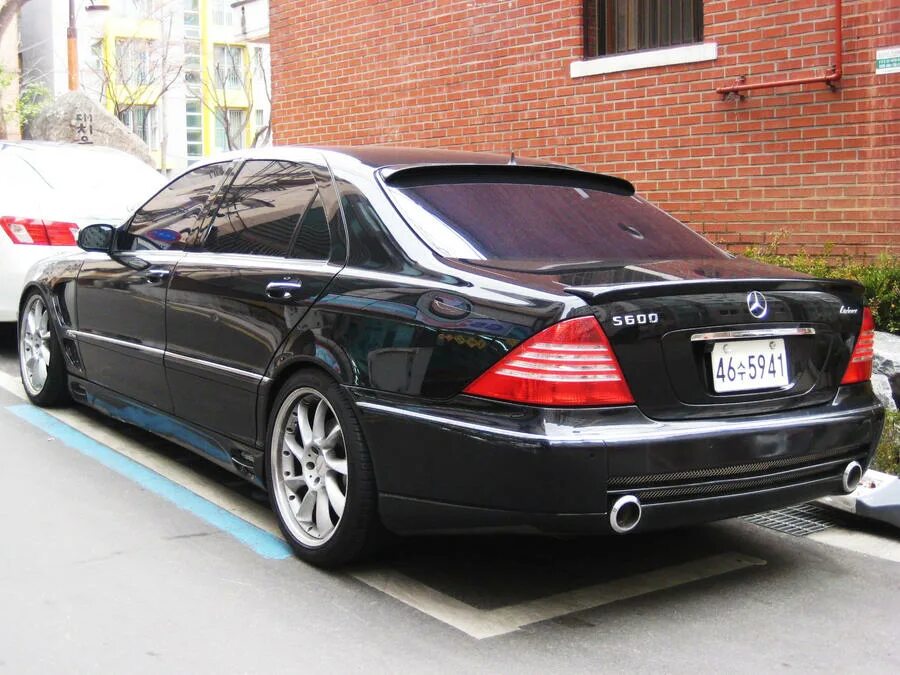 Мерседес s600 v12. Mercedes s600 w220. Mercedes s600 v12. Мерседес s600 v12 221. Mercedes s600 v12 w220.