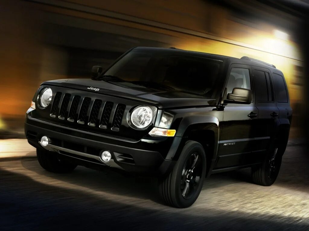 Песня черный джип. Jeep Grand Patriot. Джип Патриот 2013. Jeep Grand Cherokee Patriot. Jeep Patriot srt.