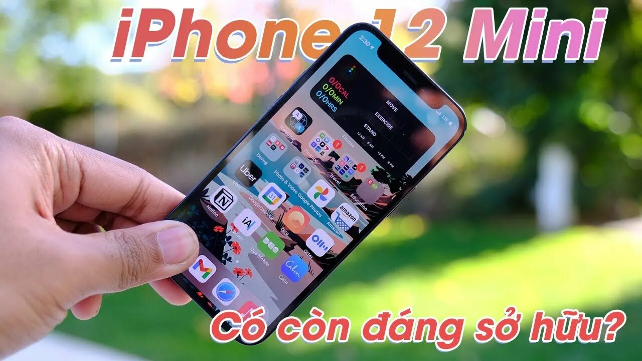 Как выглядит айфон 12 мини в руке Blue & BLACK iPhone 12 Unboxing & Comparison! YouTube
