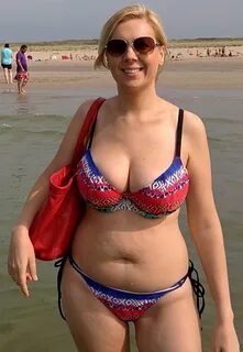 Chubby girls in bikinis - 🧡 Fat girl in a bikini I love fat girls in bikin...