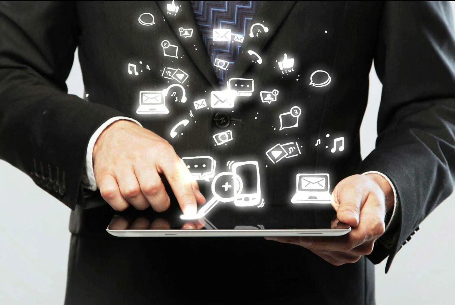 Построение it инфраструктуры. Создать бизнес сети. Бизнес в сети интернет. Бизнес в сети. Бизнес коммуникации.