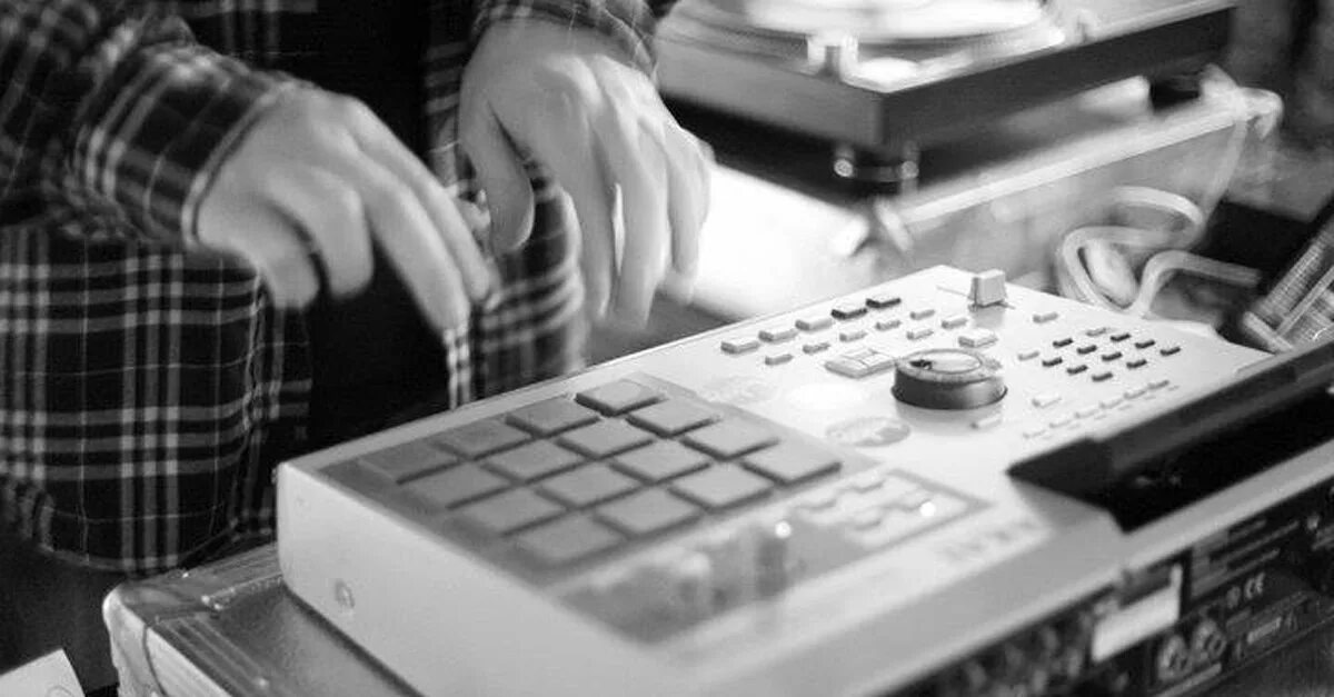 Musical sampling. Sampling music.