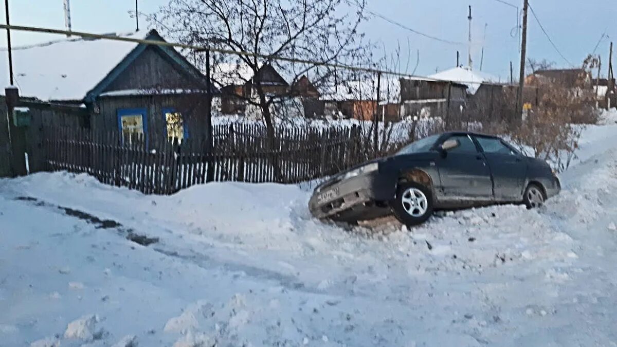 В голышманово на 10 дней точный. Голышмановский район. Машины в Голышманово. Голышманово 2003 года. Горбуново Голышмановский район.