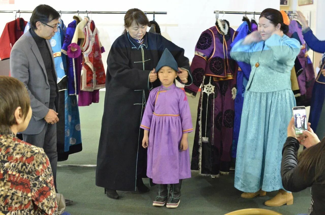 Шэнэхэнские буряты. Шэнэхэнские буряты. Улан удэ буряты традиции. Шэнэхэн буряты. Агинское.