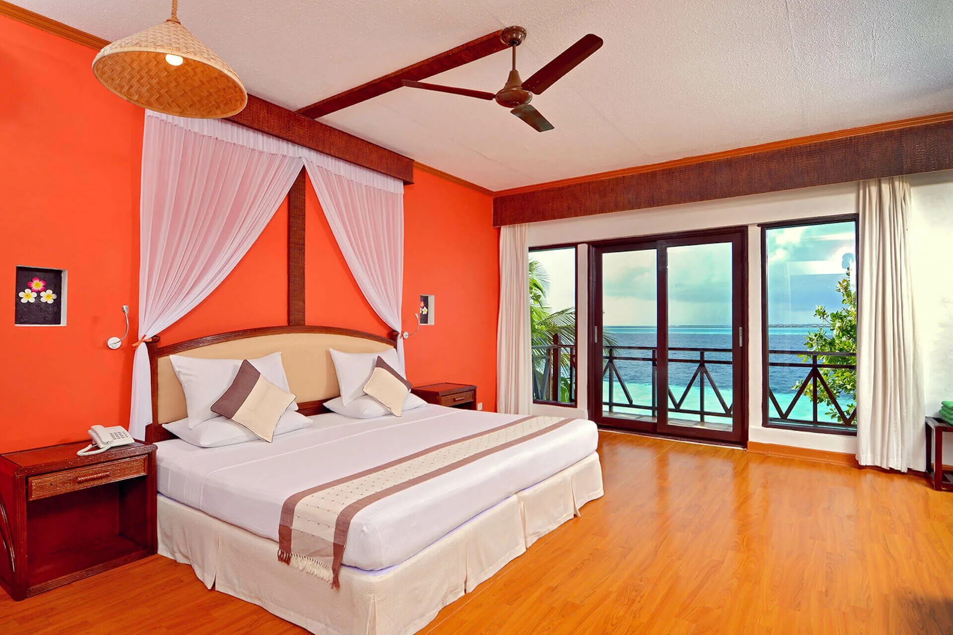 Ранвели Виладж Мальдивы отель. Ranveli Island Resort номера. Остров Дангети Мальдивы. Ранвели Вилладж Мальдивы фото.