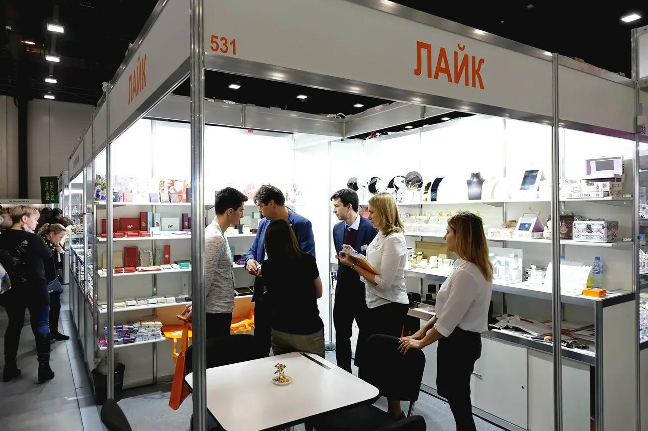 ювелирная компания спб. ювелирная компания спб. питерское серебро вега. ювелирная компания завод. выставочные ювелирные украшения.