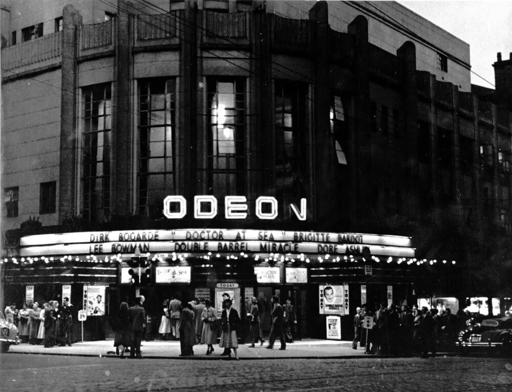 Odeon Cinema London. The Odeon Cinema in London. Здание кинотеатра «Одеон. Кинотеатр Одеон в Лондоне 1930.