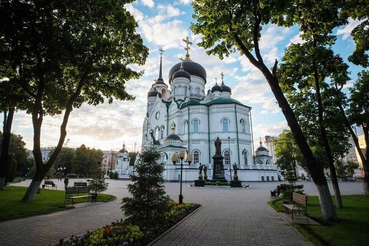 Самый крупный православный монастырь