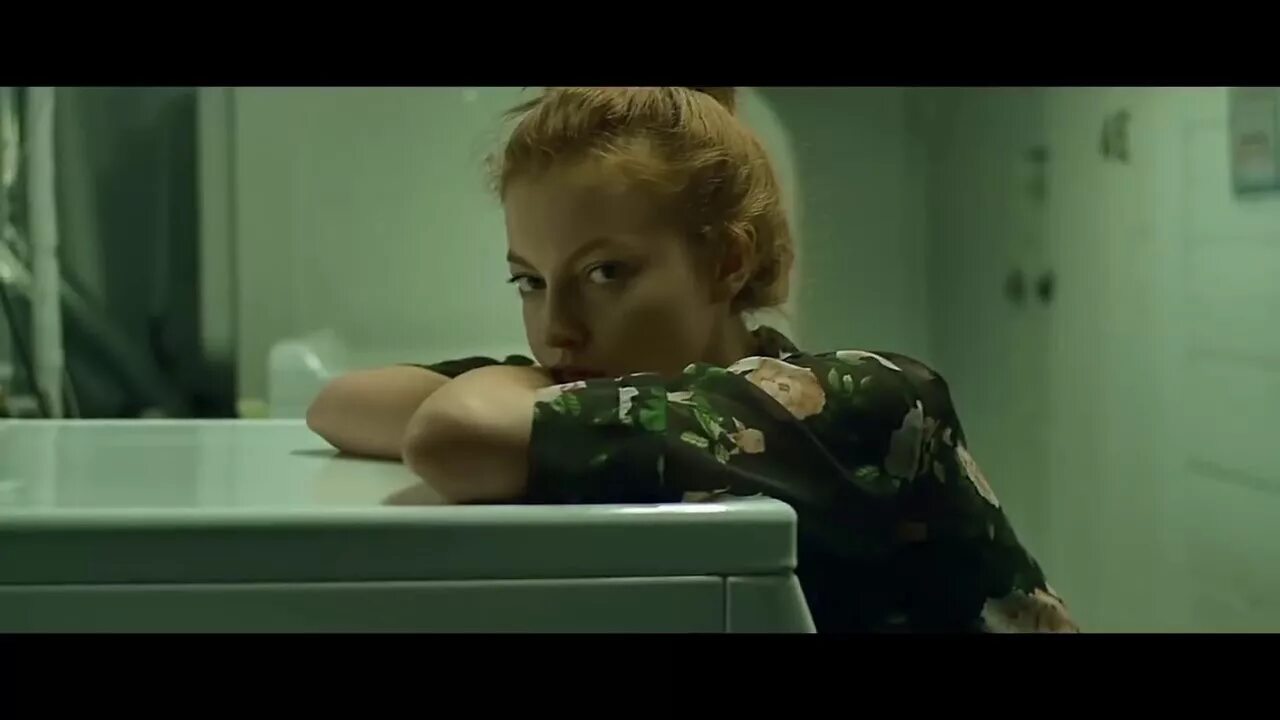 Лост клипы. Клип лп. lp клипы. lost on you клип. lost on you кадры.
