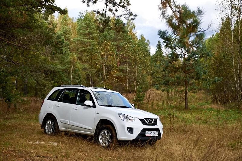 Чери тигго тест драйвы видео. Chery Tiggo 4 белый. Чери Тигго off Road. ATLANT Chery Tiggo. Нива Тигго.