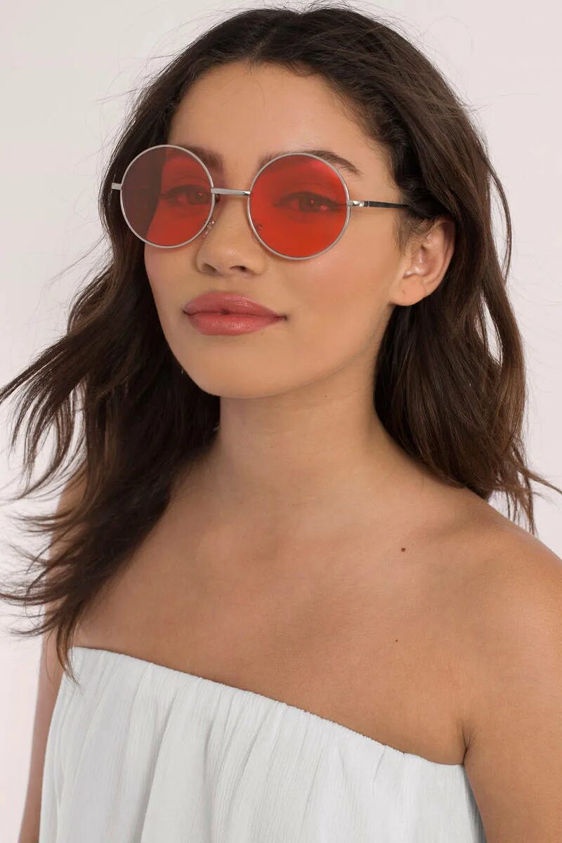 Round sunglasses. Круглые солнцезащитные очки. Очки круглые женские. Круглые очки солнцезащитные женские. Маленькие круглые солнцезащитные очки.