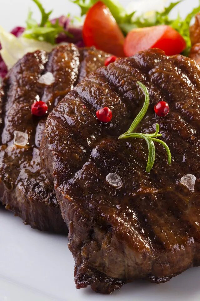 Стейк из телячьей печени. Стейк дьябло. мясные блюда. мясо стейк. стейк из говядины ~ 250г.