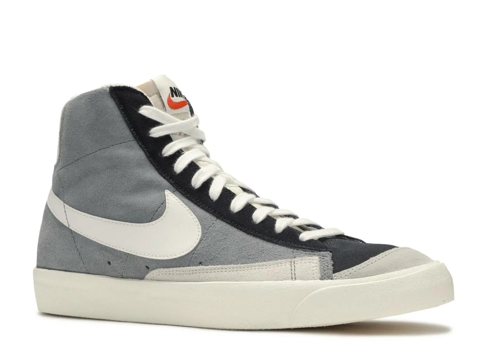 Кроссовки nike mid 77. Nike Blazer Mid '77 Vintage Suede. Nike Blazer Mid 77 Black White. Найк блейзер МИД 77 Винтаж. Nike Blazer 77 серые.