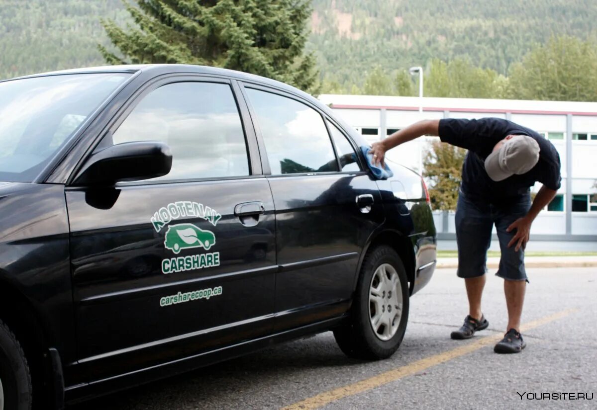 Перегон авто. Мужчина за рулем. В хорошем качестве. Перегонщик автомобилей. Джейсон стэтхэм.