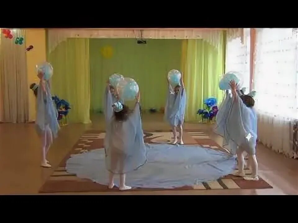 Видео танца небо в детском саду
