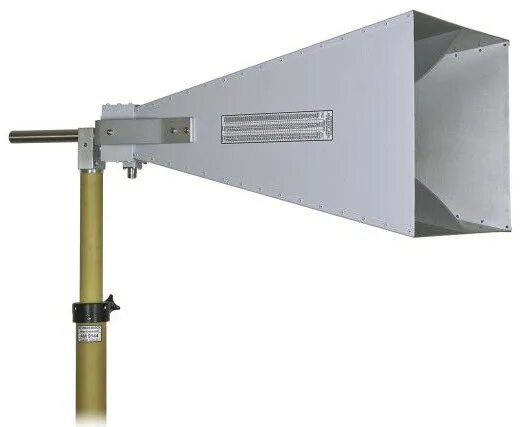 Horn antenna. Рупорные антенны BBH a9120. Schwarzbeck рупорная антенна bbha9120d. Широкополосные рупорные антенны. Рупорная двухгребневая антенна.