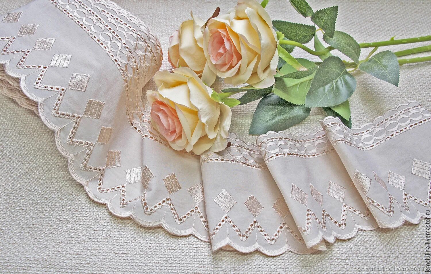 Кружева для рукоделия. Кружево капрон kruzhevo арт. Голубые кружева. Крупное шитье кружево. Вышивка кружево.