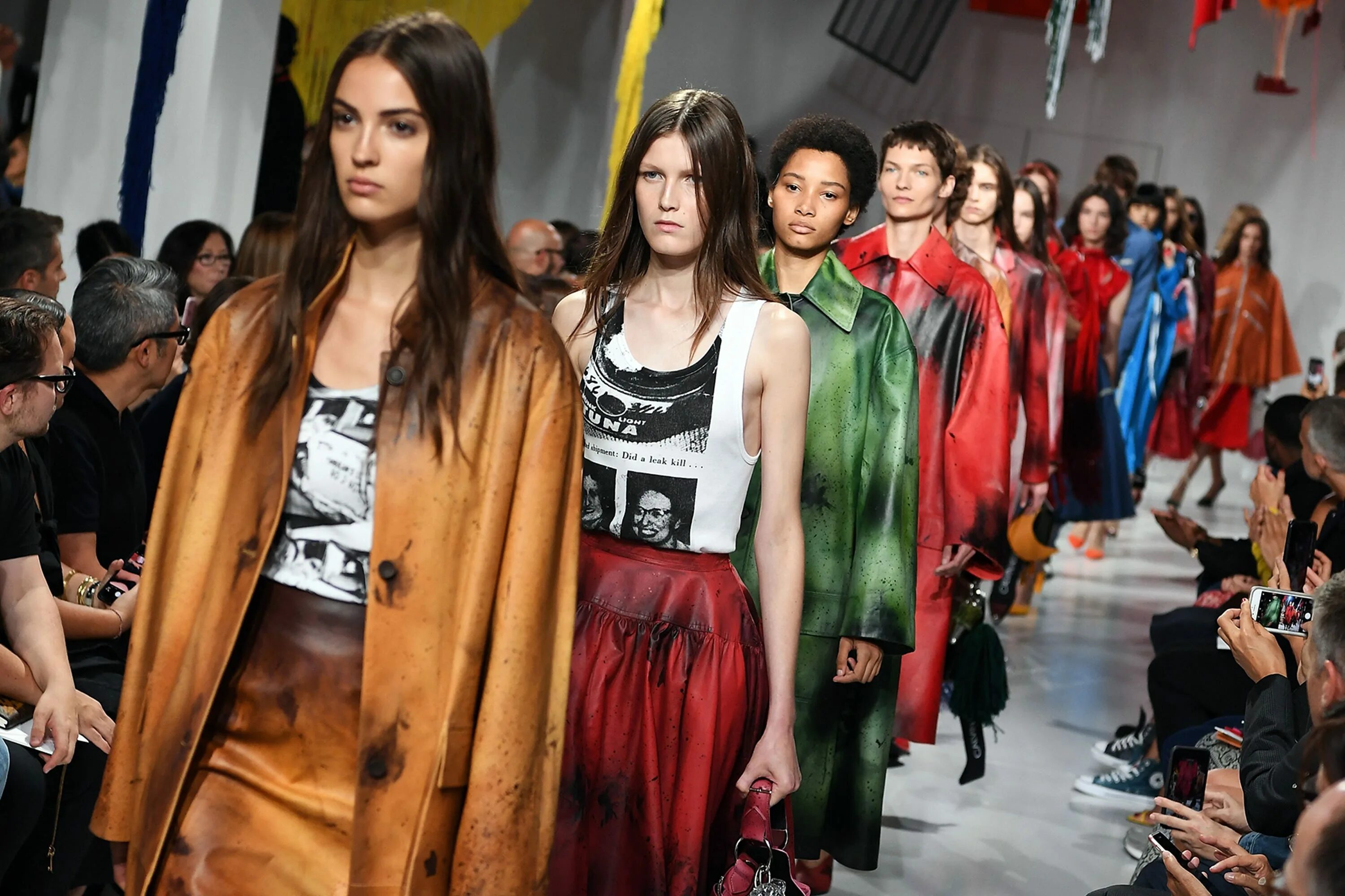 Коллекции ck. Дом моды calvin klein. Calvin klein underwear магазин. Кельвин кляйн магазин. Кельвин кляйн показ.