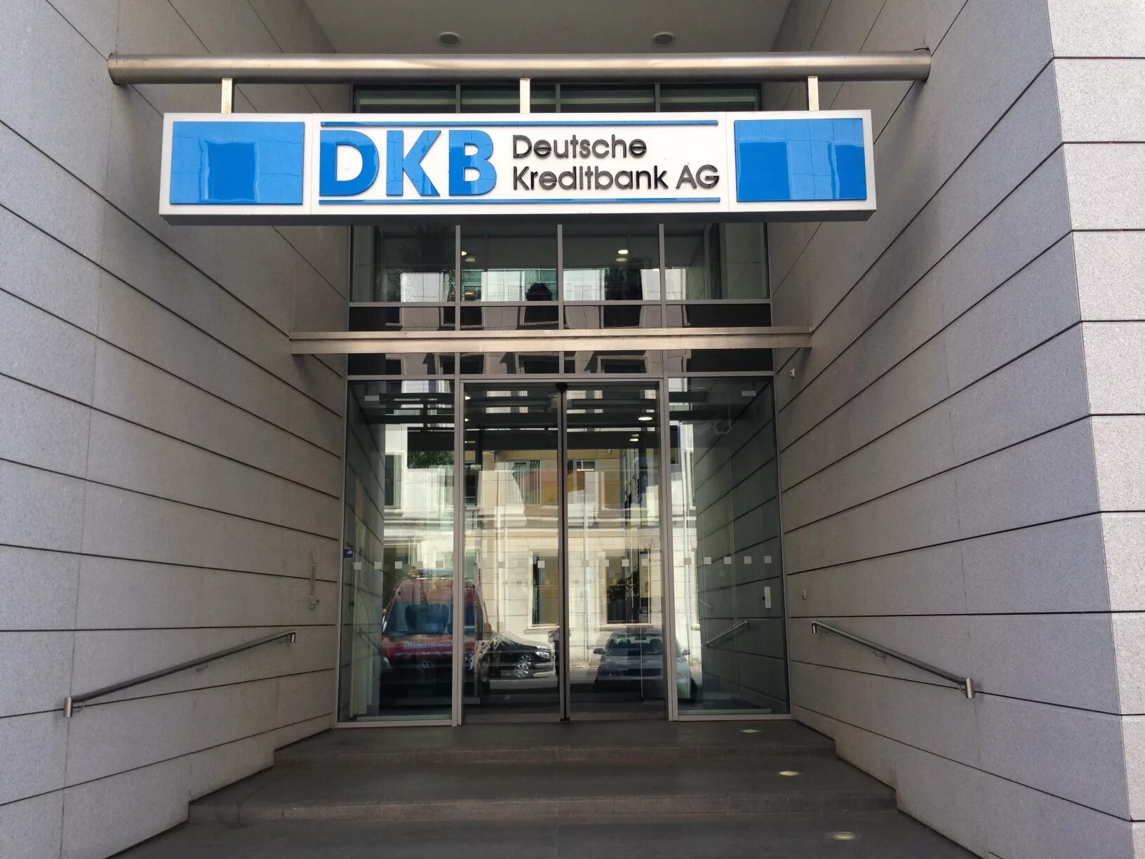 Дойче вет. Dkb bank. дойче банк. дойче банк офис.