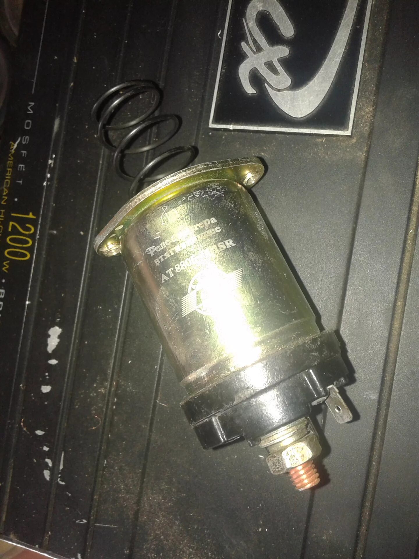 Втягивающий на стартер ваз 2114. Втягивающий на стартер ваз 2114. Втягивающее реле стартера ваз 2114. Кзатэ 2110-3708805. Тяговое реле стартера ваз 2114.