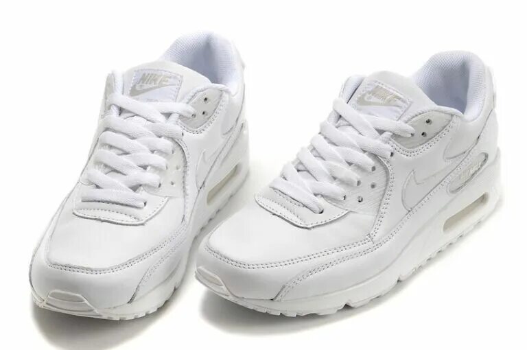 Найки светлые. Кроссовки Nike Air Max 90 Leather White. Nike-Air-Max-90-Leather белые женские. Nike Air Max 90 Leather белые мужские. Кроссовки найк женские Эйр Макс белые 90.