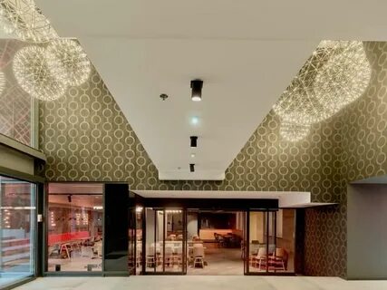 Hotel up
