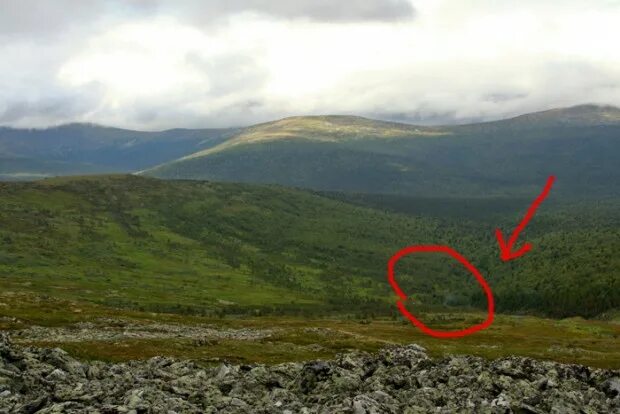 Отортен гора мертвецов. Гора холатчахль перевал дятлова. Гора мертвецов свердловская область. Гора мертвецов свердловская область перевал дятлова. Гора мертвецов (холатчахль) и группа дятлова.