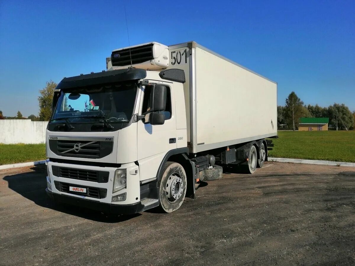 Грузовик р. Volvo fm 2010. Вольво ФМ 15 рефрижератор. Вольво fm рефрижератор 10 тон. Вольво fm 10 тонник рефрижератор.