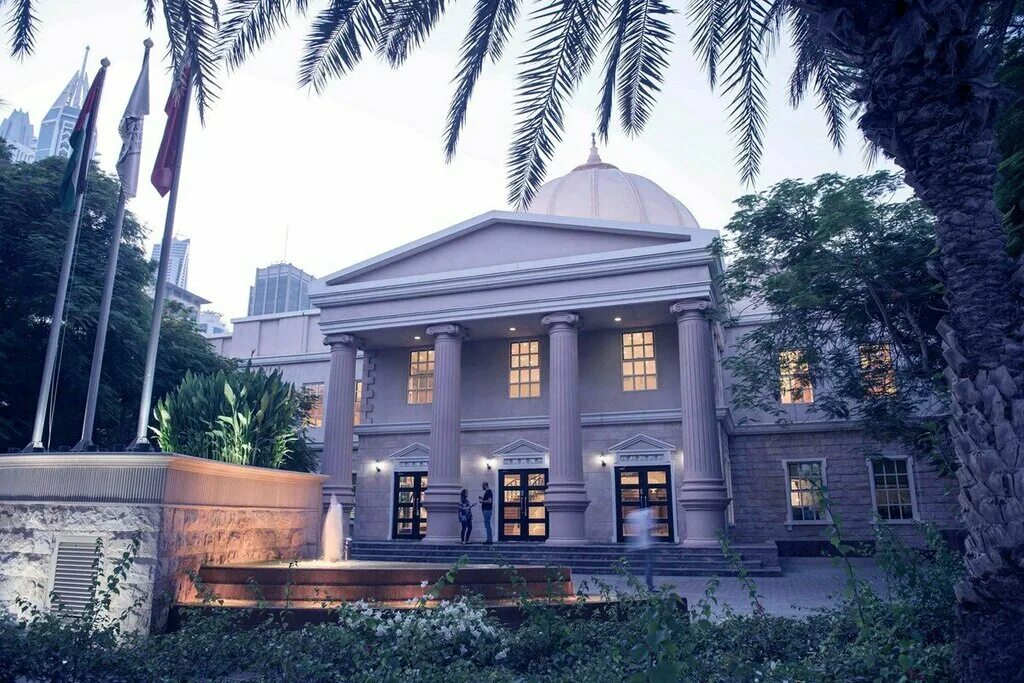 Университет вуллонгонг в дубае. Heriot-watt university dubai в дубае. Канадский университет в дубае. American university dubai. American university dubai.