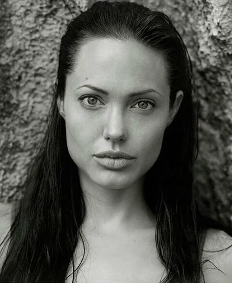 Анджелина джоли без макияжа. Анджелина джоли зубы. Анджелина джоли без косметики в молодости. Джоли без макияжа. Анжелина джоли без макияжа.