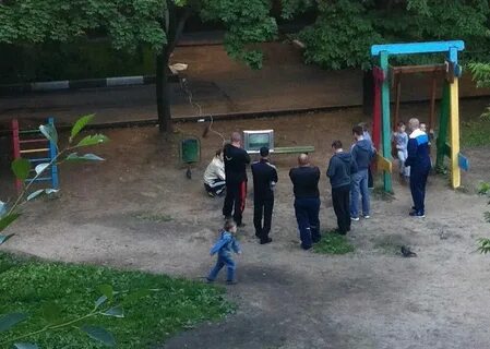 Слуга во дворе