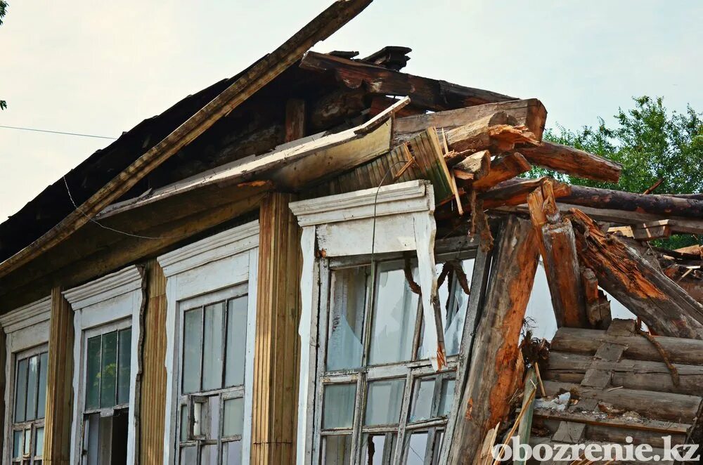 Цыганский незаконный поселок снесли. Реновация жилья в москве. Цыганский поселок в туле плеханово. Про снос. Экскаватор разрушитель крашмаш.