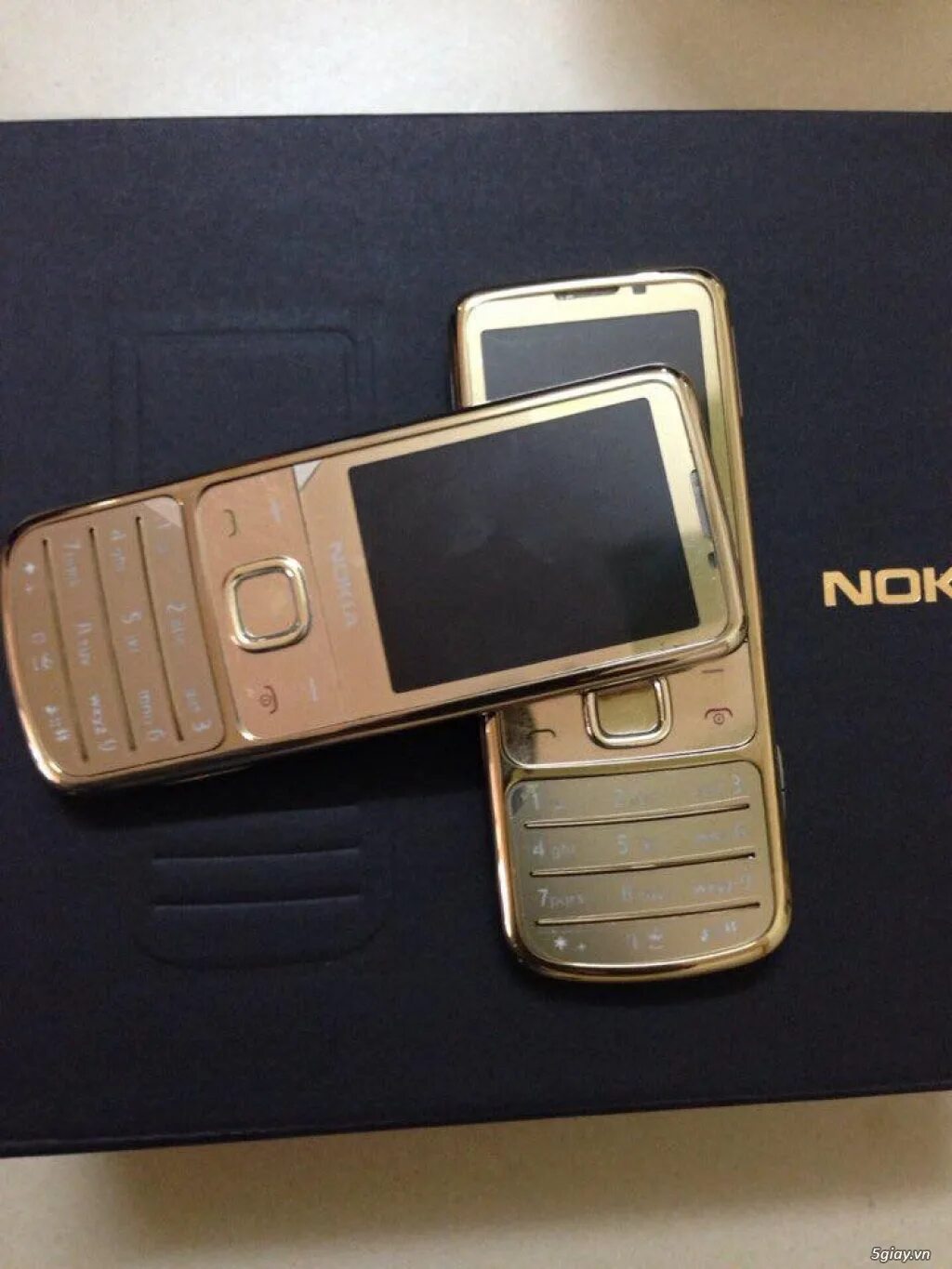 Нокиа 6700 золотой. Nokia 6700 classic gold. Nokia 6700 gold. Nokia 6700 classic gold edition. 6700 долларов.
