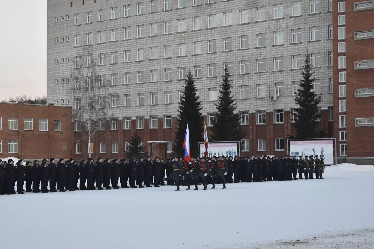 НВВКУ учебный центр. Новосибирск ул Иванова 49 НВВКУ учебный. Новосибирское высшее общевойсковое командное училище МВД. Учебный центр подготовки младших специалистов разведки.