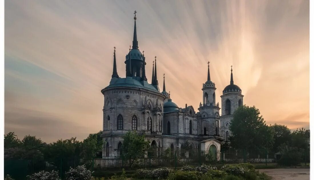 Быково московская область отзывы. Храм в Быково Раменский район. Быково Раменский район Церковь Владимирской. Церковь Владимирской Богоматери. Усадьба Быково Московской области. Церковь село Быково Раменский район.