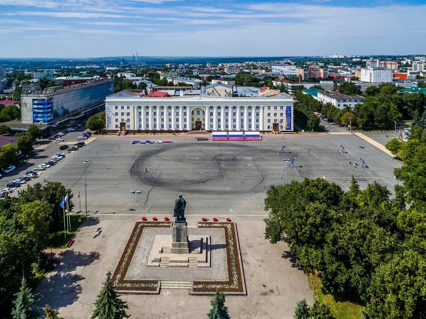 Как называется главная площадь города. Площадь ленина ульяновск. соборная площадь ульяновск. ульяновск центр площадь. ульяновск центральная площадь ленина.