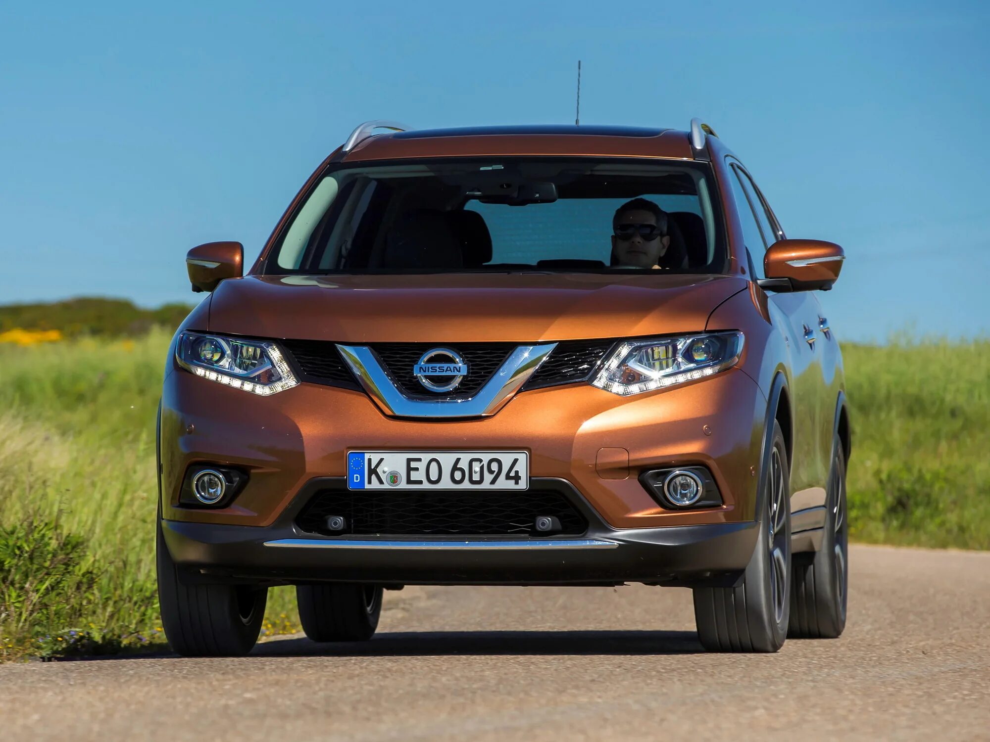Nissan x-trail iii t32. Nissan x-trail t32 nismo. Nissan x trail t32 дизель. ниссан икстрейл новый. X trail t32 оранжевый.