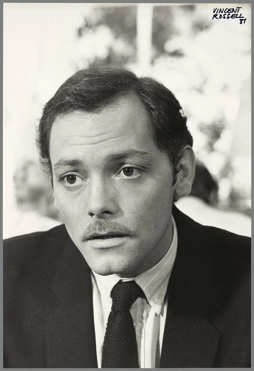 Патрик девер французский актёр. Французский актер патрик деваэр. Патрик деваэр. Патрик девэр актер. Шеймус девер зачарованные.