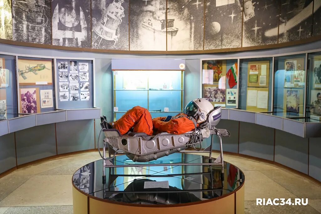 Музей имени розова г. Музей им. Краеведческий музей космос николаевск. Музей имени розова г. Музей космонавтики экспозиция.