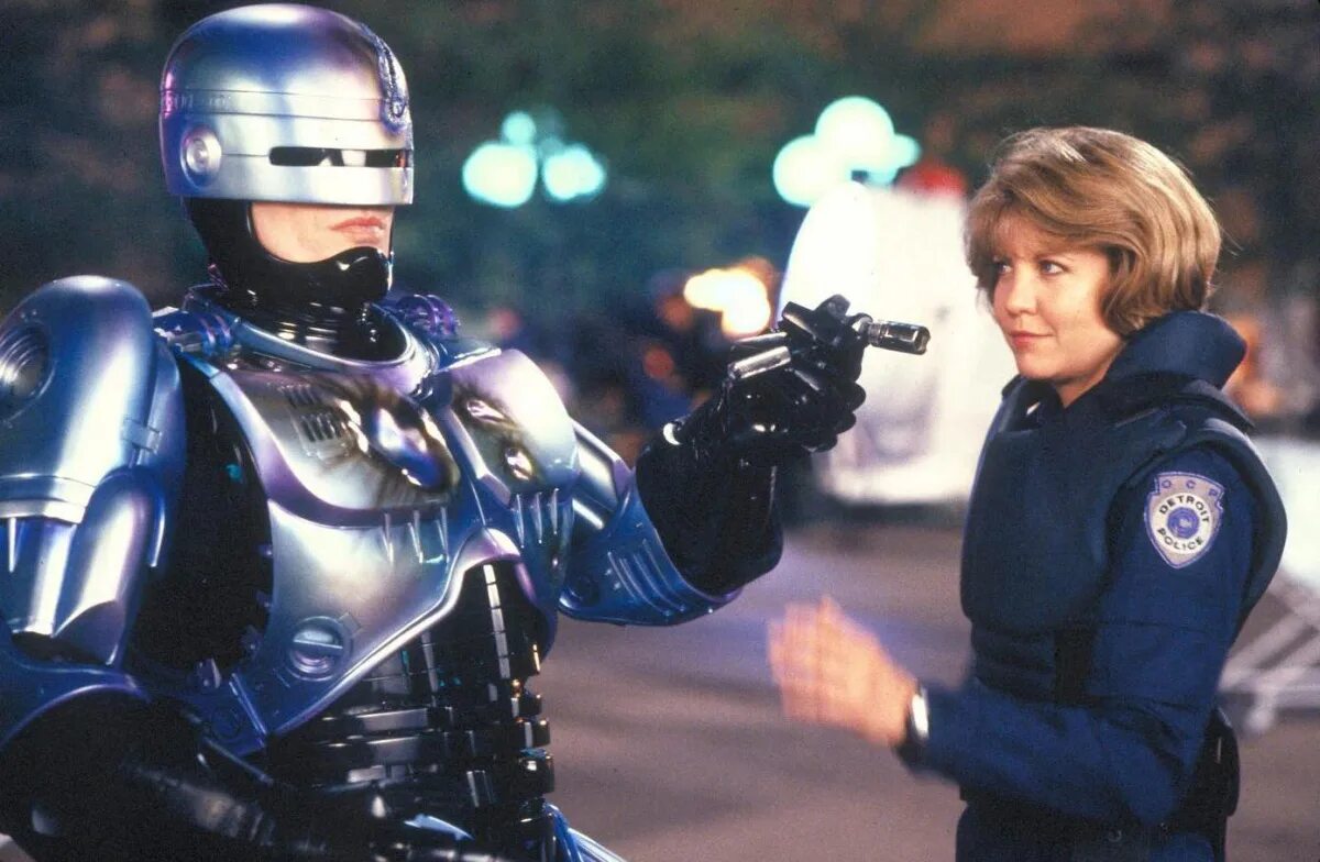 Robocop 2 1990. питер уэллер костюм робокопа. служить и защищать 2 робокоп. робокоп 1987. служить и защищать 2 робокоп.