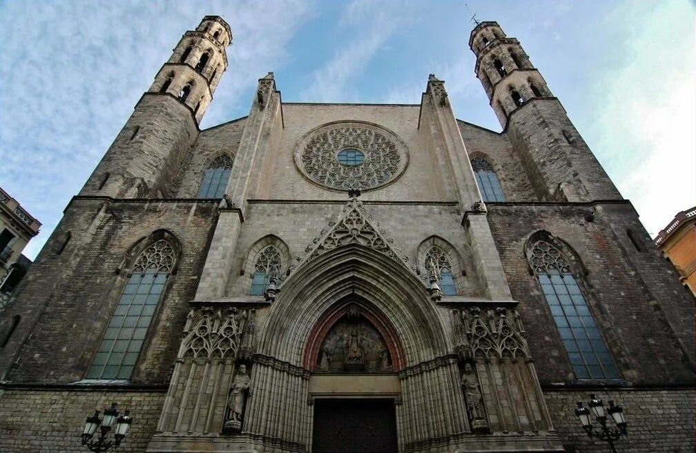 Церковь Святой Марии Барселона. Базилика Санта Марии (Basilica de Santa Maria) Аликанте, Испания..